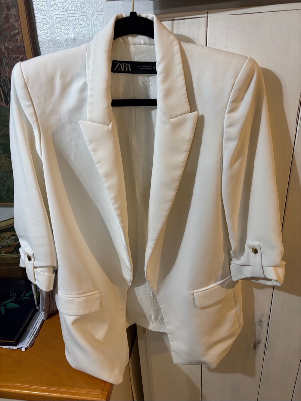 Zara Cream Single-Breasted Blazer with Rolled Cuffs
